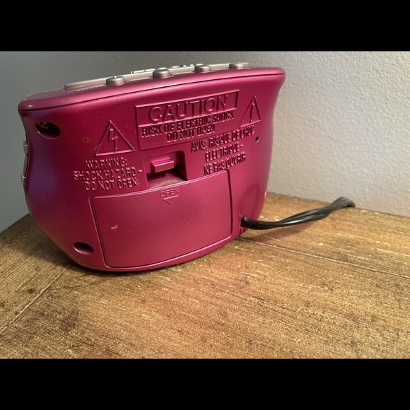 Pink Timex Nightstand Alarm Clock - Picture 4 of 6